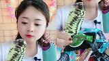 美女直播吃雪糕，看着真好吃，向往的生活