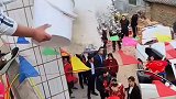 闹得太大了，新郎官不高兴了