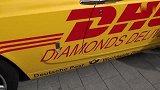 太拉风 街拍劳斯莱斯幻影变身快递车