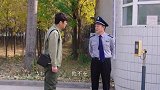 刘首富带大爷下馆子 大爷吃烤鸭上瘾了