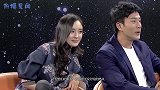 杨幂刘恺威晚会一同表演节目，刘恺威全程紧紧盯着杨幂，眼泛泪光