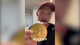 安赛龙疯狂秀金牌：赢下奥运会实现了从小的梦想 感谢球迷的支持