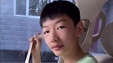但凡我有点文化，也不会被儿子说的哑口无言
