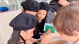 三胞胎姐妹从出生打针打的太多了，每次生病都这么心有灵犀
