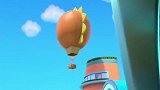 百变校巴：工人在做空中作业，突然来个热气球，把工人给吓坏了