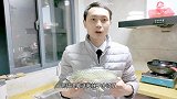 四川小伙在家做麻辣酸菜鱼，鱼肉滑嫩，酸菜爽口，下酒下饭都安逸