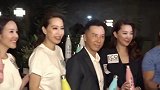 汪诗诗晒照为武汉祈福，被外籍网友嘲讽，她的回应太刚了