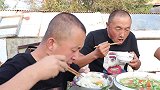 今天用鸡胸肉做一道鸡肉丸子汤，Q弹十足，汤鲜味美，挺好吃