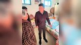 31岁卡车司机车祸去世，父亲尿毒症妻子患癌留下3个儿女，卡友送来17余万善款援助