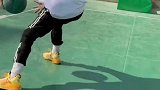 青春有你 前九强段星星 更新打篮球视频啦！一次元变三次元 大家要出来了叭~