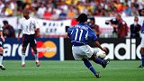 足球精灵横空出世！18年前今天小罗世界杯任意球吊射希曼