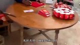 你们这样对美女，真是太过分了呀！