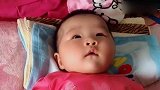 小宝宝一遍一遍叫妈妈，这在怀胎十月的妈妈听来，是最美妙的声音