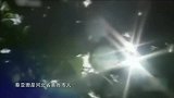 继女在家十分不礼貌，直呼后妈的小名，后妈气得将其一顿暴揍！