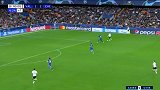 下半场补时第5分钟瓦伦西亚球员罗德里戈射门 - 打偏