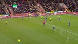 第84分钟诺维奇球员特里布尔射门 - 被扑