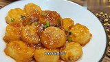 玉子豆腐新吃法，很多人都没有试过，比红烧肉都好吃，上桌就抢光