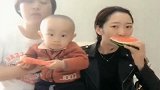 姐弟俩相差二十岁，终于看到姐弟俩的亲妈了，没想到能这么年轻！