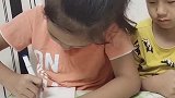 哇塞，我想要吃一根超大棒棒糖，姐姐只要画一下就能变出大根棒