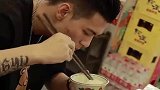 被雨淋过的人，就想给别人撑把伞
