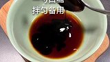 排骨米饭这样做，饭糯肉香，做法简单，只需一个电饭煲！
