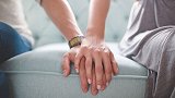 男子刚离婚就因犯罪入狱 妻子转身和自己20多岁侄子好上