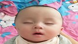宝妈：刚就说了他两句，睡个觉还在埋怨！