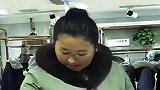 大衣嫂穿貂绒羽绒服，元一件的衣服，毫不吝啬！