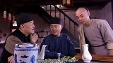 客人慕名而来，小伙却给他们拍黄瓜
