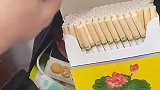 像这样的烟我一天也就抽一包，不能多抽