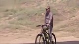 现实版《碟中谍》？土库曼斯坦总统自行车上秀枪法引爆网络