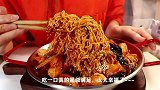 天啦，谁受得了让人疯狂分泌口水的韩式拌面，好吃的上头啊！