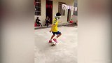 14岁男孩苦练足球 国足未来希望