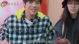 郭爸凶向佐：你看起来太娘了！向太听到后的反应太好笑