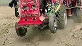 这拖拉机看着吓人