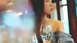 你的酒馆打了洋，小酒馆拍照