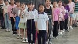 95后乡村音乐老师，课余时间教孩子跳街舞
