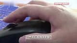 女子被同事转走17万元工资，账户只剩10元