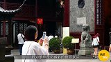 我国的四条美食街，随着游客增多出现宰客现象，本地人都不愿意去