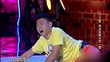 八口之家挑战极限共挤一屋，太搞笑了