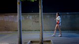 莎莎想要名包，居然和劫匪配合打劫美女