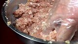 喜欢吃馄饨别总去外面了，学会这个做法，肉香汤鲜，好吃的不得了