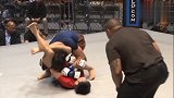 泰拳手挑战柔术选手 柔术选手一招轻松获胜