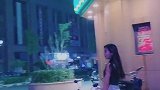 太久没见的人会慢慢的，连想念也没有