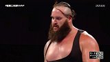 WWE-18年-RAW第1309期：双打赛 斯特劳曼&欧文斯VS巴洛尔&科尔宾-单场