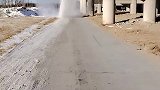高速清理积雪，我躺枪！