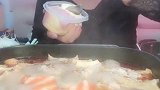 奶油盒子配火锅，真的特别香，一点都不腻