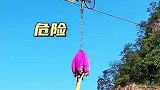 惊险的特技表演，太危险了