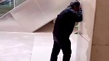 医院的墙一定比教堂听过更多的祈祷加油 生活