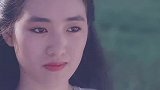 中国第一个功夫女星，20岁的郑佩佩能文能武，美貌胜过林青霞